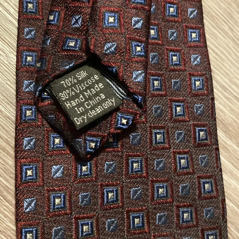 Elegant Big And Tall Burgundy Pronto Uomo Tie